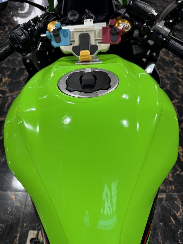 二手川崎ZX-4R