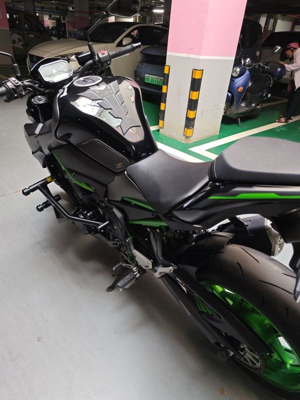 二手川崎Z900