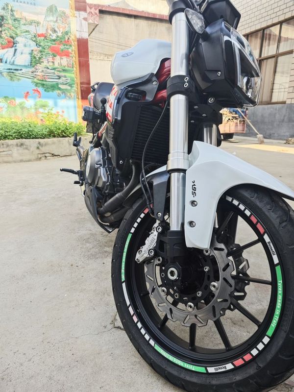二手贝纳利蓝宝龙 BN302S