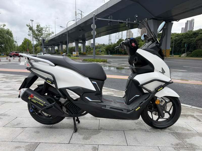 二手五羊本田NWT150