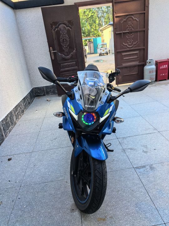 二手豪爵铃木GSX250R