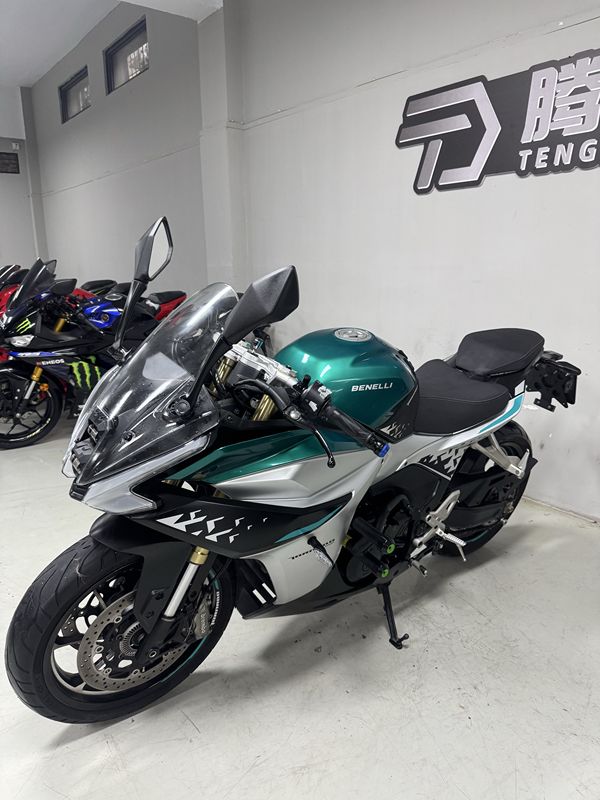 二手贝纳利龙卷风 Tornado 552R