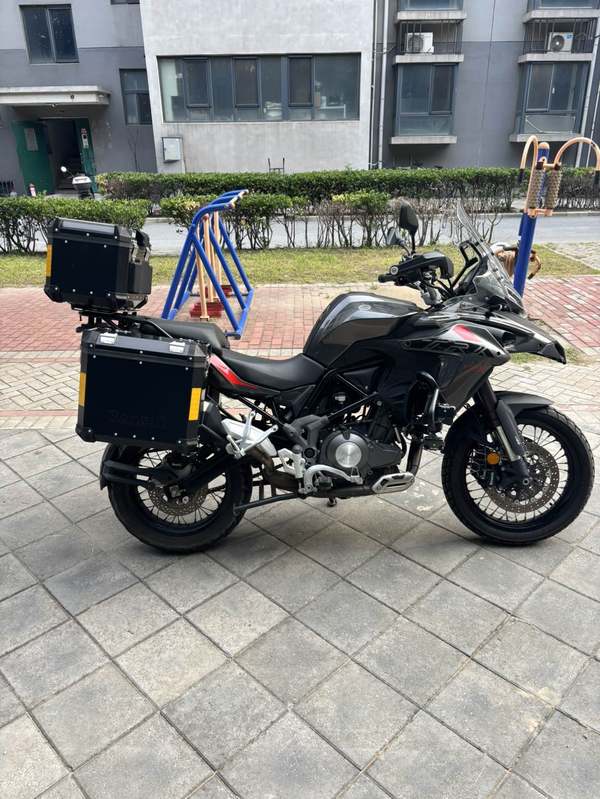 二手贝纳利金鹏 TRK502