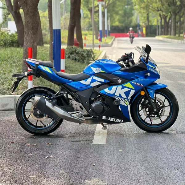 二手豪爵铃木GSX250R