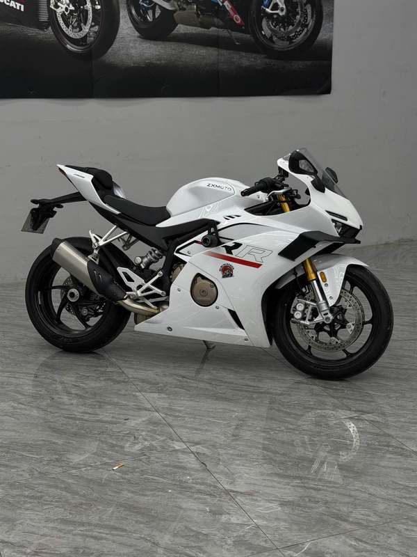 二手张雪机车500RR