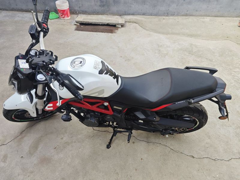 二手贝纳利蓝宝龙 BN302S