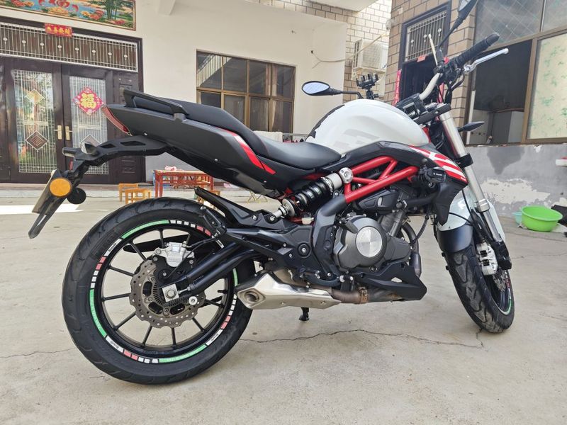 二手贝纳利蓝宝龙 BN302S