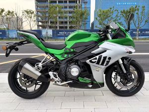 二手贝纳利龙卷风 Tornado 252R