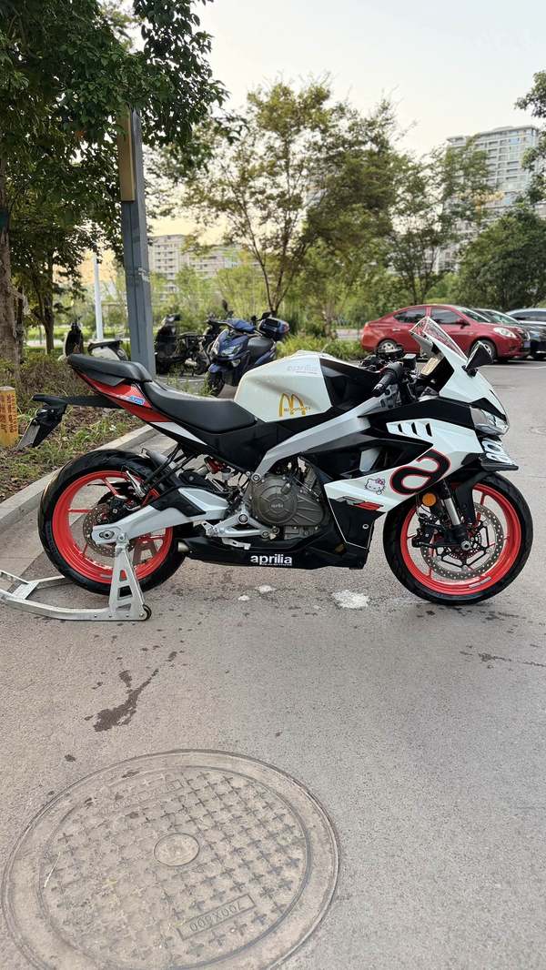二手阿普利亚RS 457