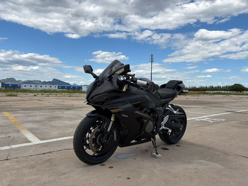 二手QJMOTOR赛800