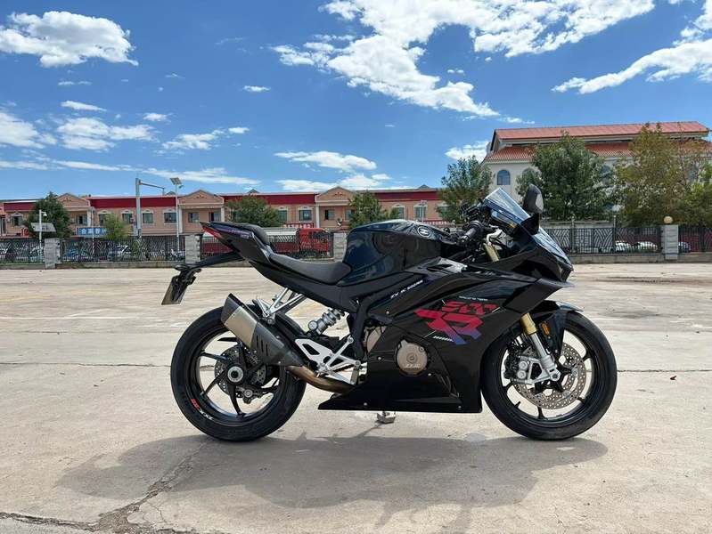 二手张雪机车500RR