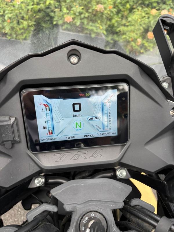 二手贝纳利金鹏 TRK502