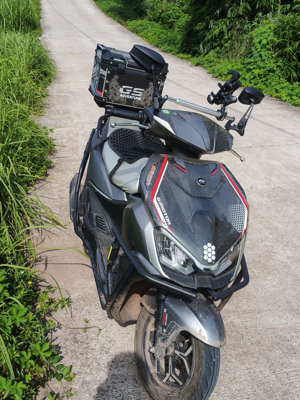 二手QJMOTOR鸿150RS