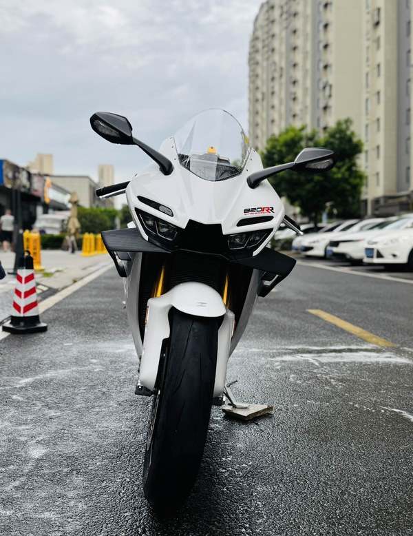 二手张雪机车820RR