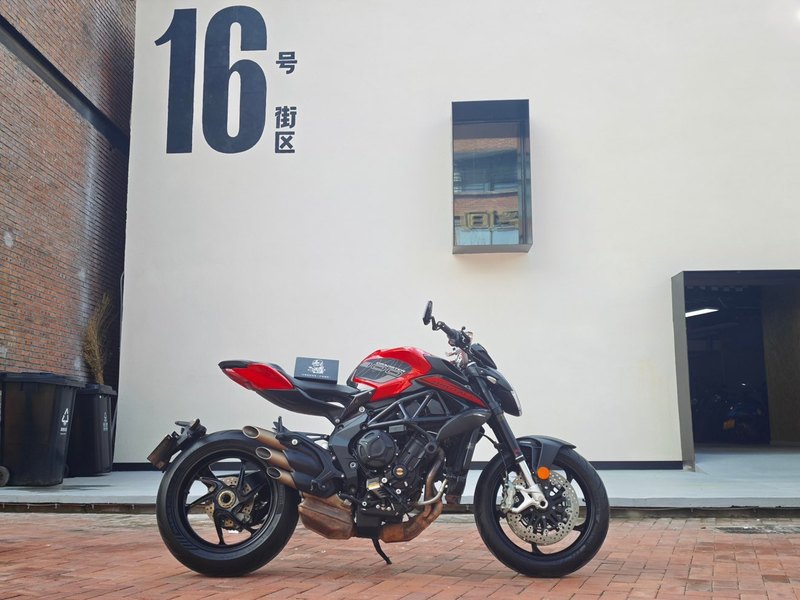 二手奥古斯塔Brutale 800