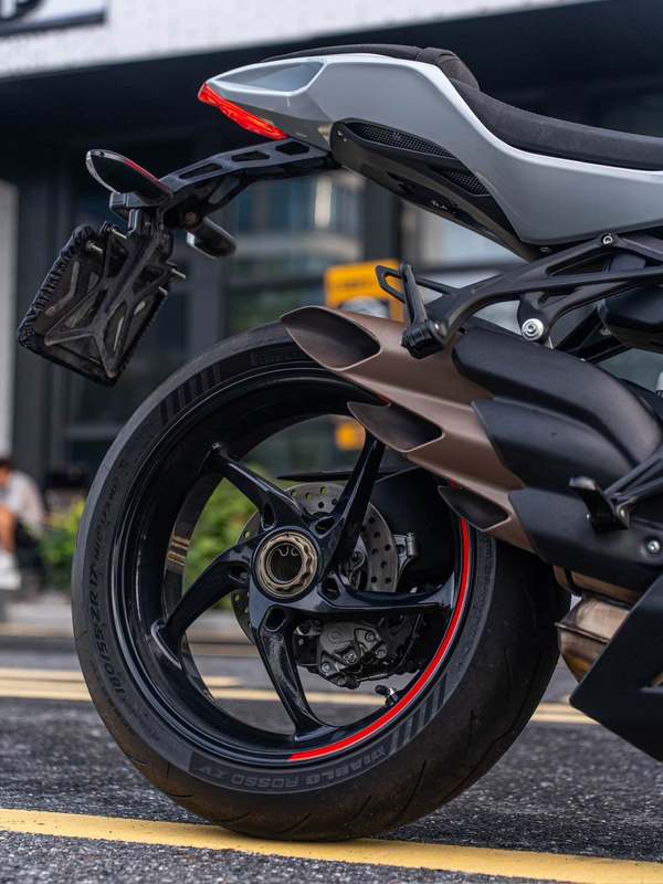 二手奥古斯塔F3 800