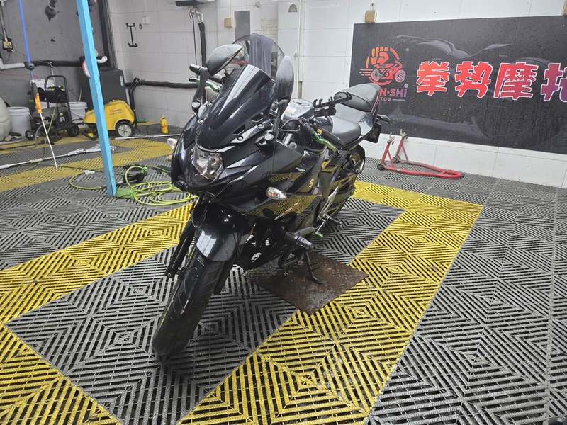 二手豪爵铃木GSX250R