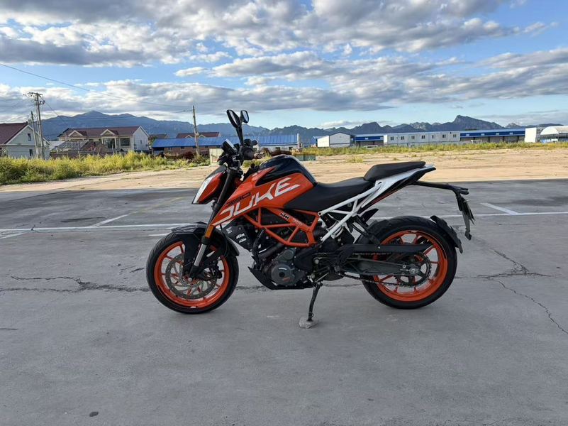 二手KTMR2R390 Duke