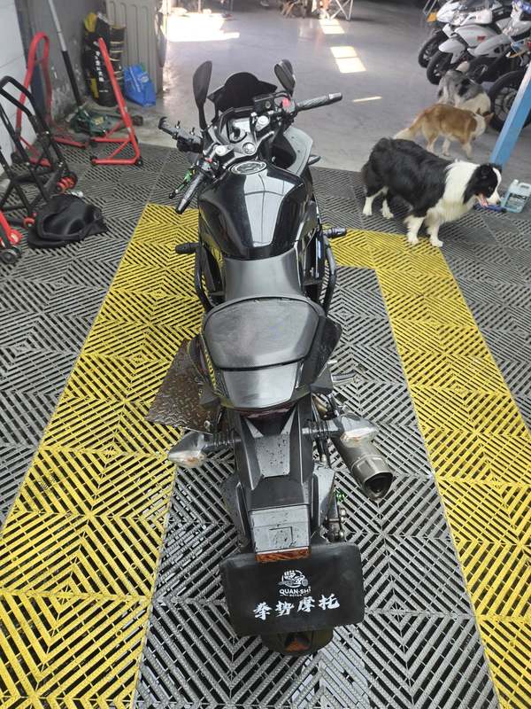 二手豪爵铃木GSX250R