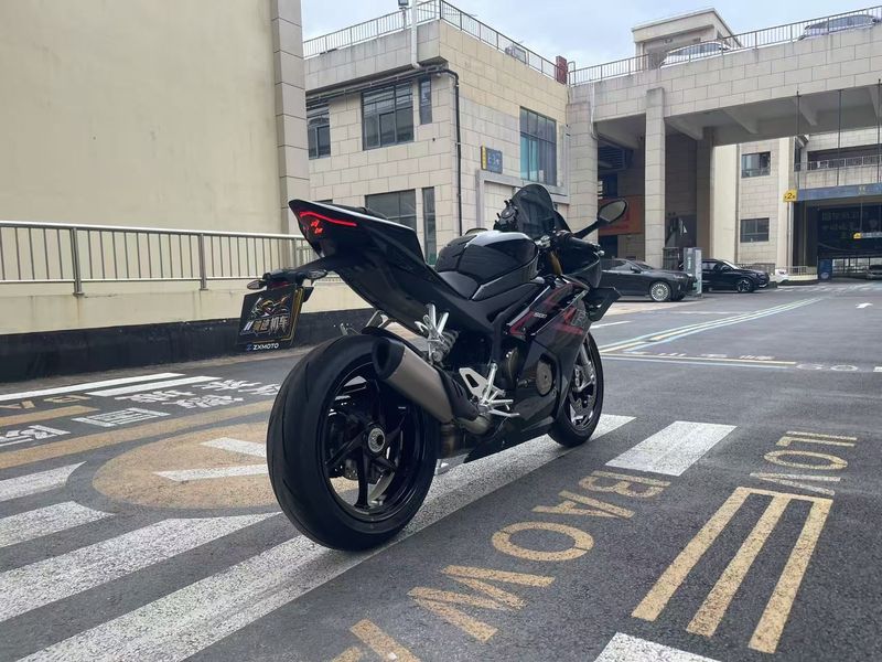 二手张雪机车500RR