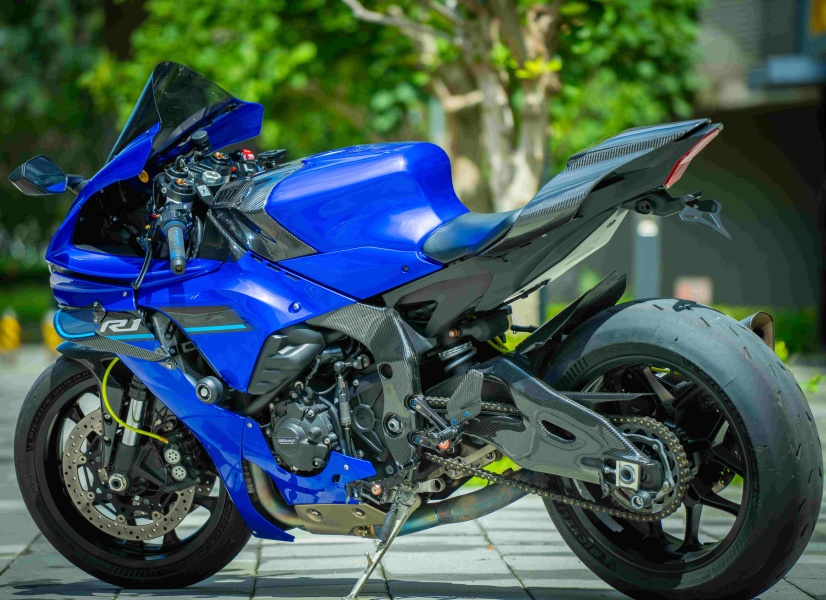 二手雅马哈YZF-R1