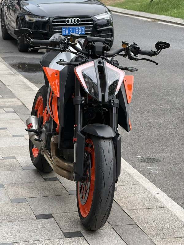 二手KTMR2R1290 Super Duke