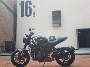二手凯旋Trident 660
