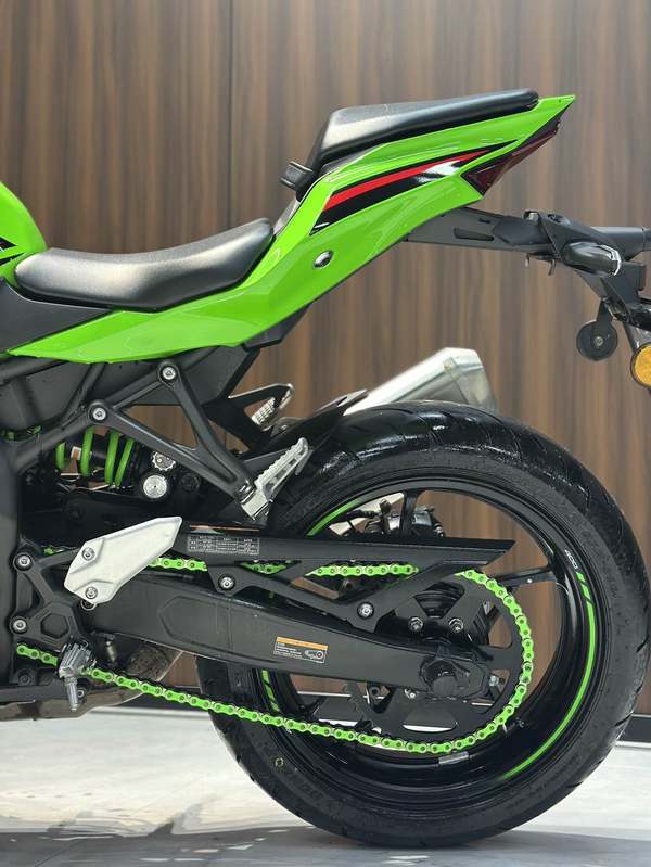 二手川崎ZX-4R
