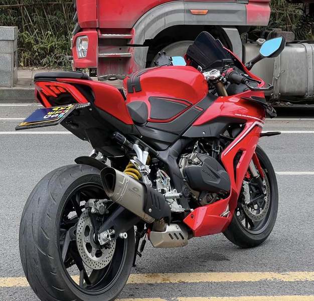 二手QJMOTOR赛800