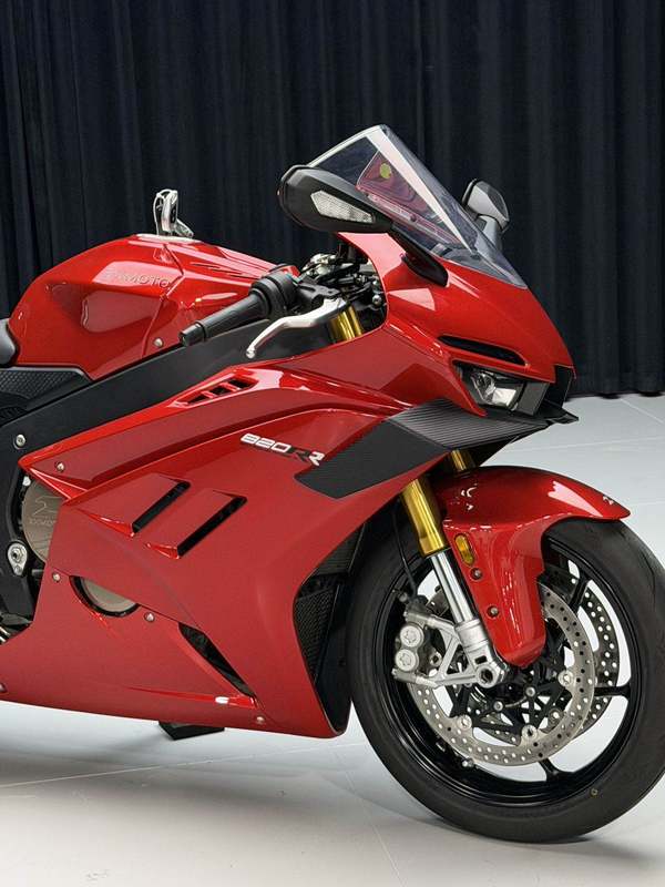 二手张雪机车820RR