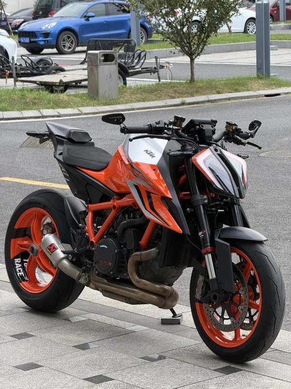 二手KTMR2R1290 Super Duke