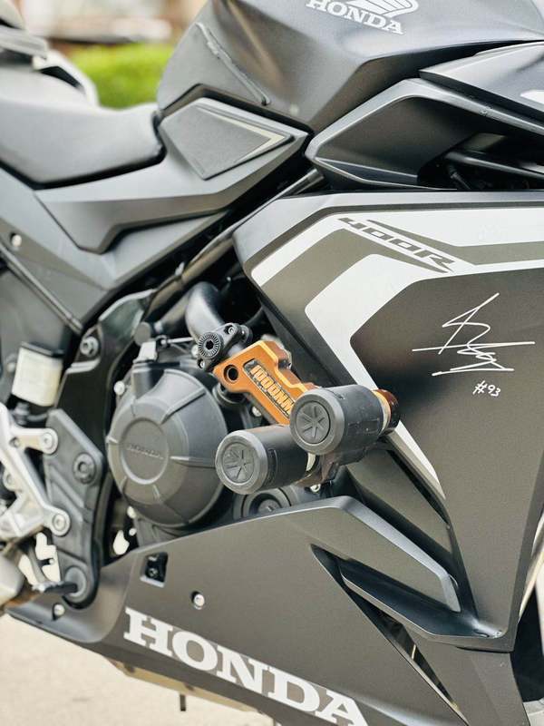 二手本田CBR400R
