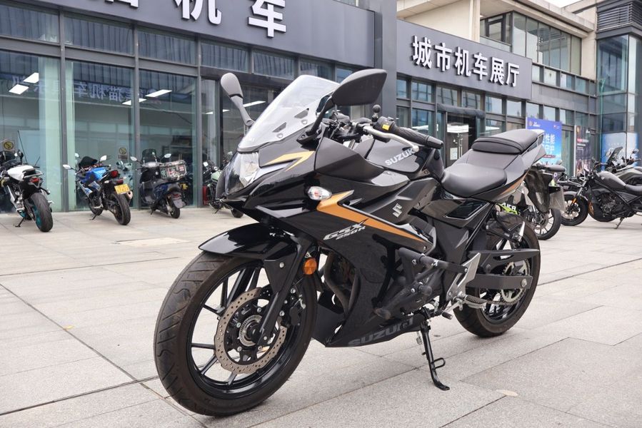 二手豪爵铃木GSX250R