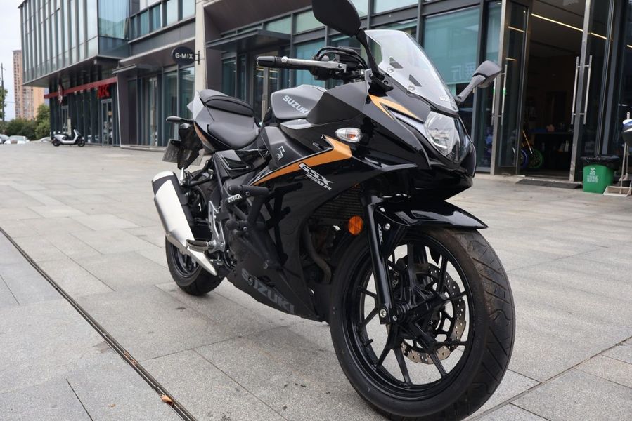二手豪爵铃木GSX250R