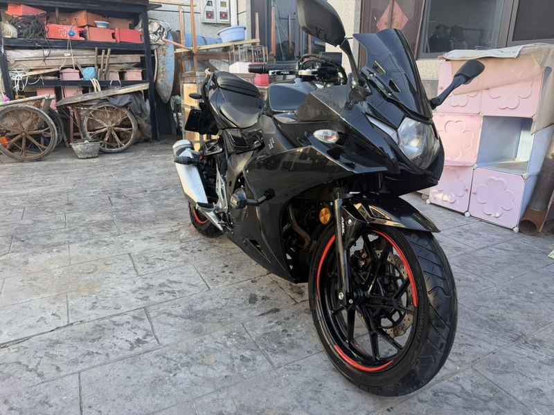二手豪爵铃木GSX250R