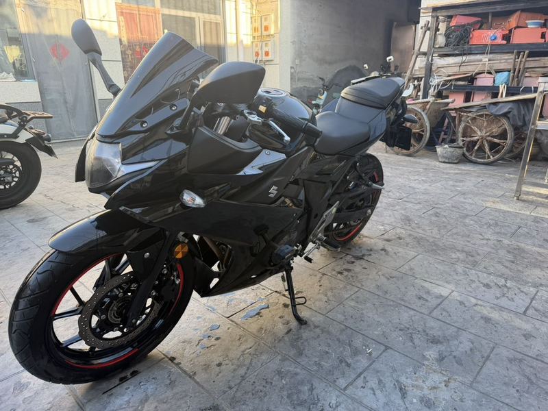 二手豪爵铃木GSX250R