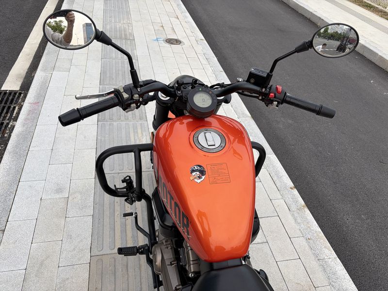 二手QJMOTOR闪300