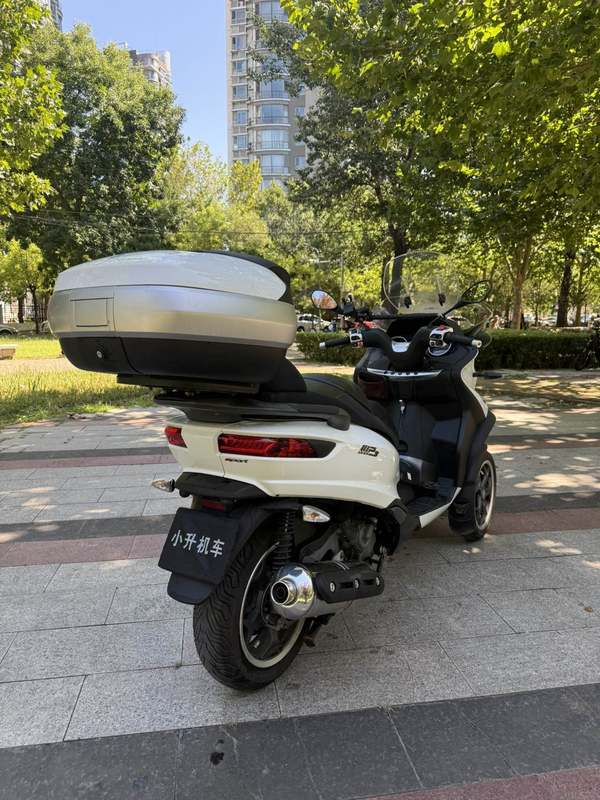 二手比亚乔MP3 500