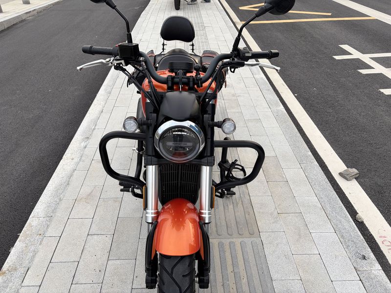 二手QJMOTOR闪300