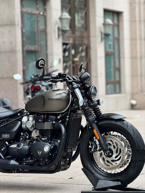 二手凯旋Bonneville Bobber