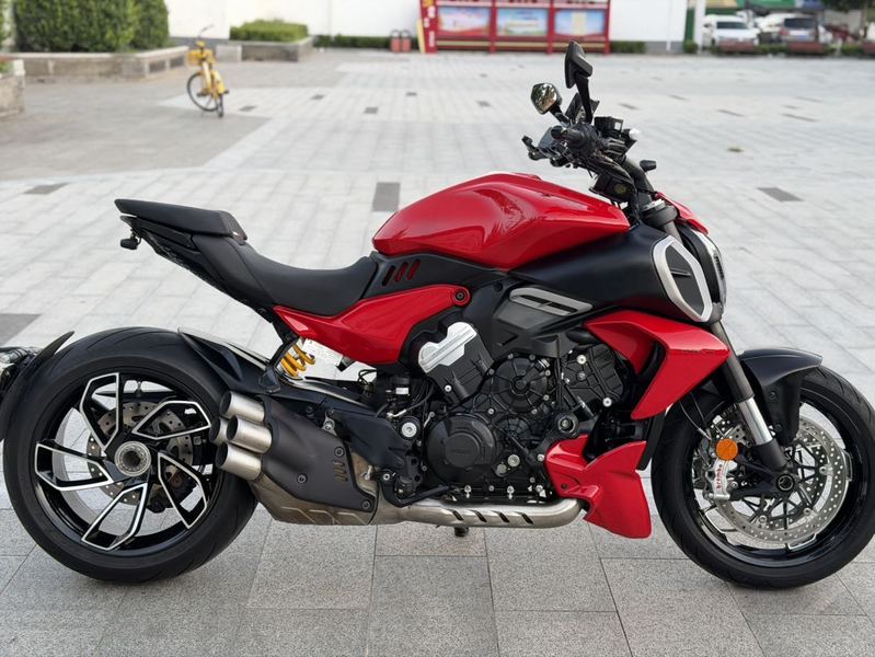 二手杜卡迪Diavel V4