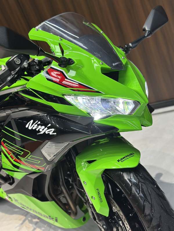 二手川崎ZX-4R