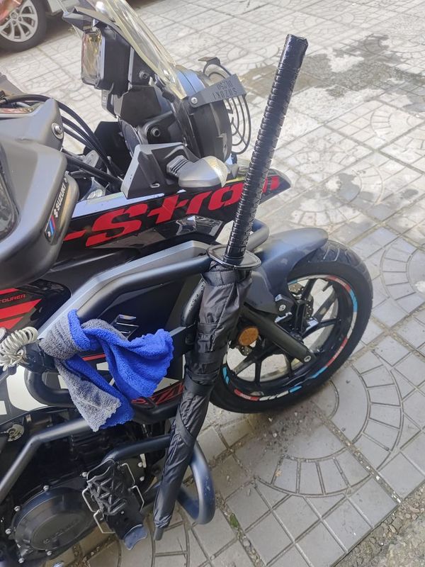二手豪爵铃木DL250