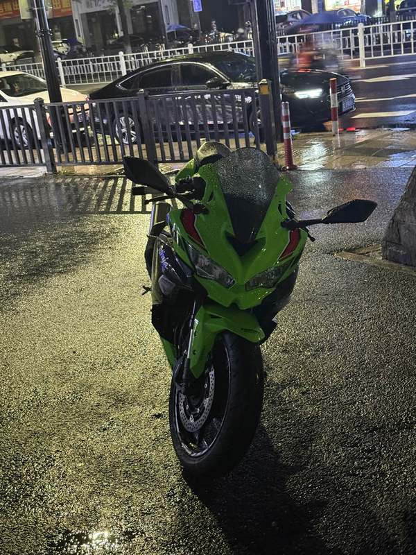 二手川崎ZX-4R