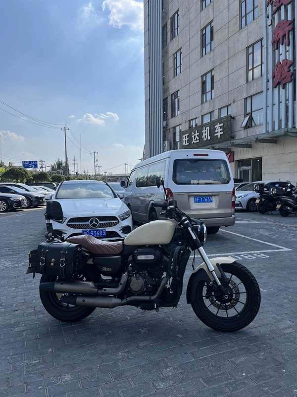 二手QJMOTOR闪300