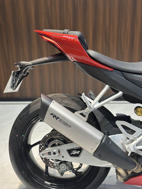 二手张雪机车820RR