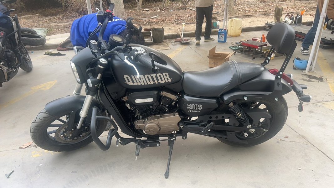 二手QJMOTOR闪300