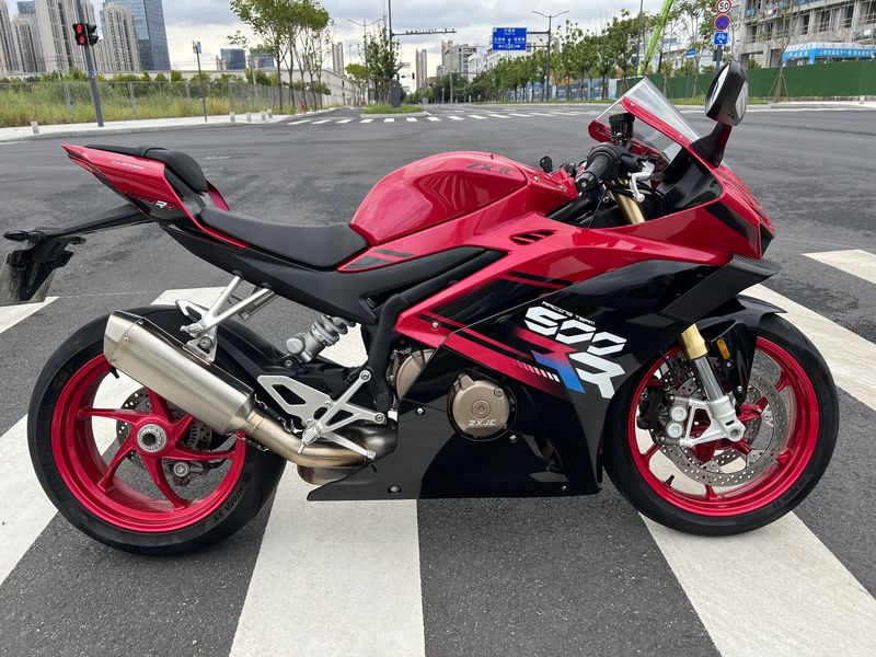 二手张雪机车500RR