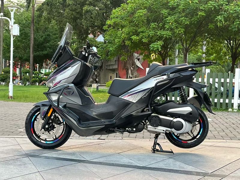 二手无极SR250GT