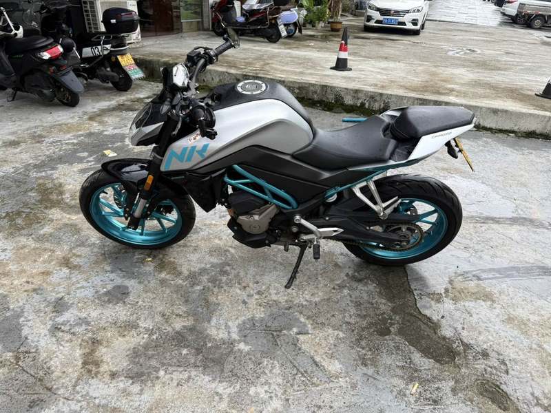二手春风250NK